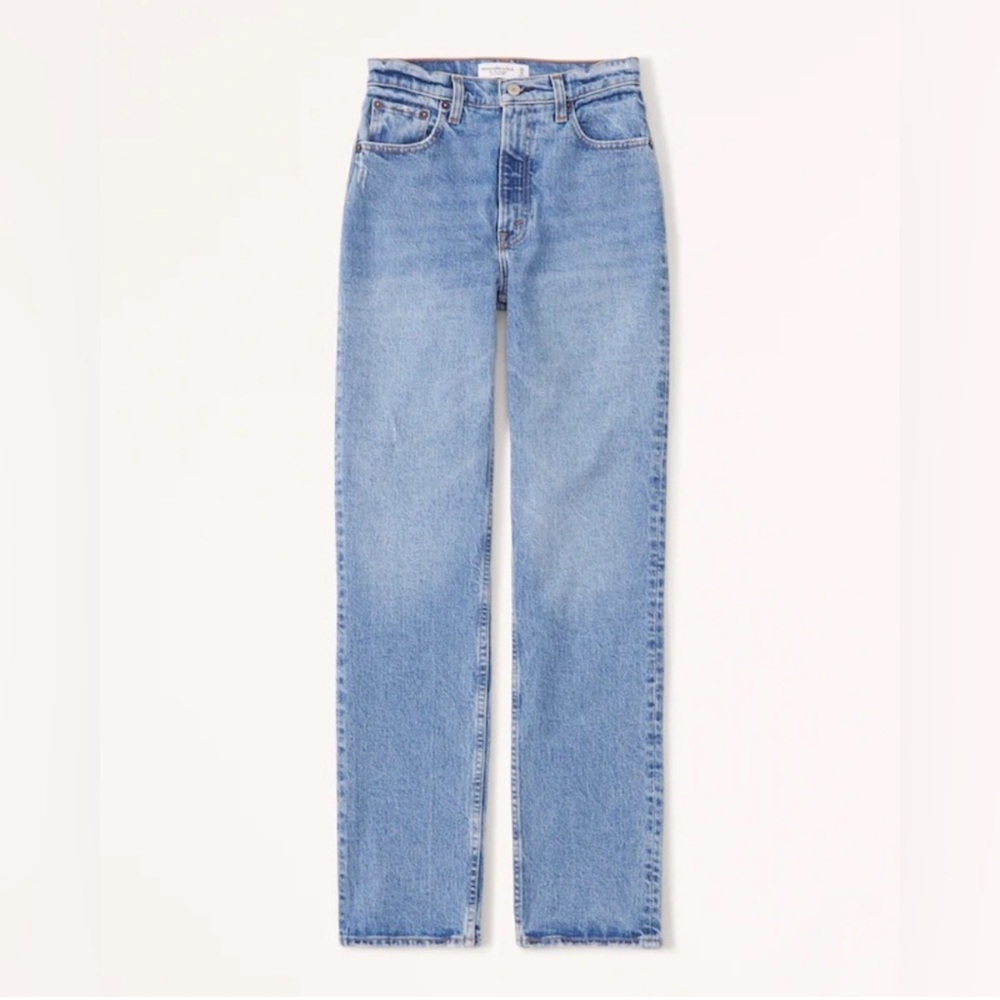 Abercrombie Ultra High Rise 90s Jean in Medium Wash
